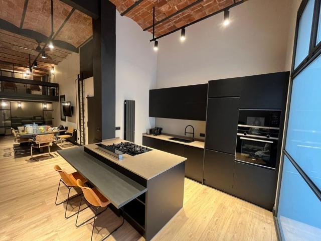 Estudio singular con bóveda catalana en el centro de la Vila de Gràcia
