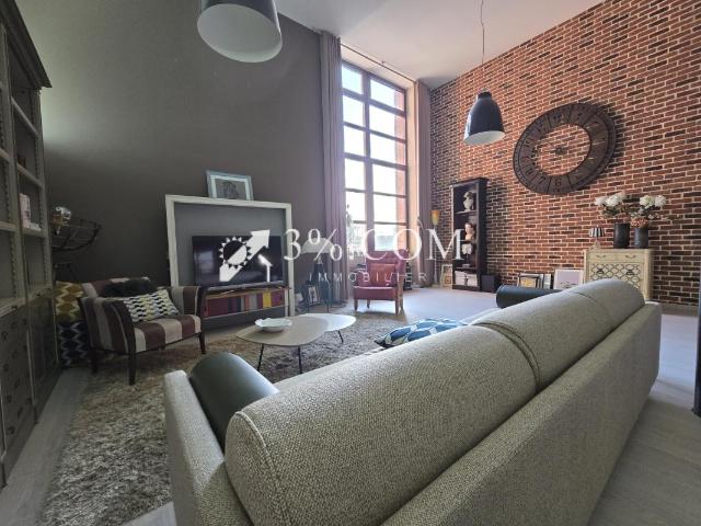 Loft de 158 m2 avec 3 Ch + place de parking