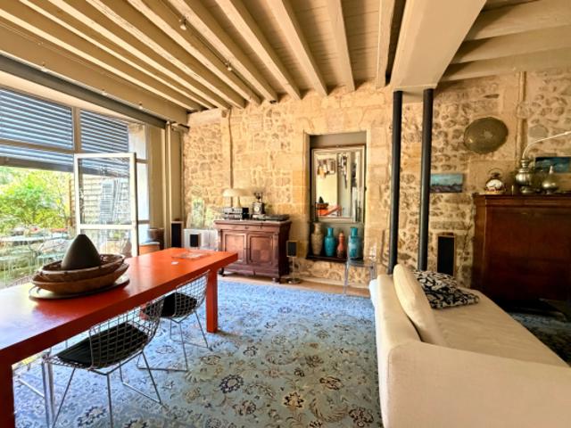 Loft de 163 m2 avec terrasse Quartier Musée d'Aquitaine