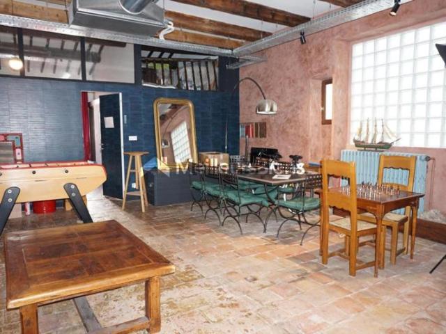 Loft de 250m2 sur le vieux port au coeur de Marseille usage familial et/ou professionnel