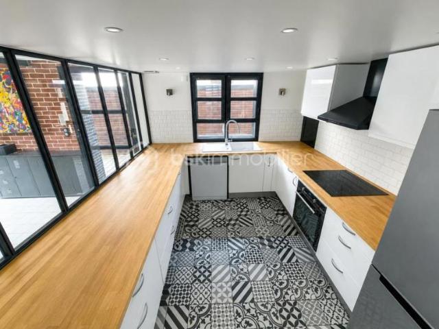 Loft d'exception de 126m2 3 Chambres Charme industriel & volumes remarquables