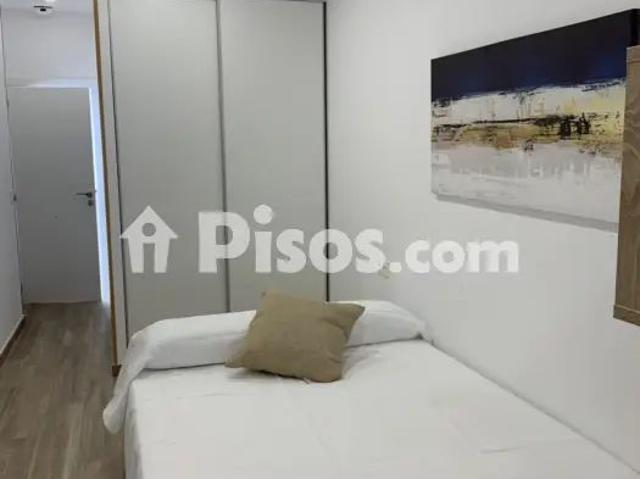 Loft en alquiler en Calle de Alloza, 50, cerca de Calle del Maestro Chapí