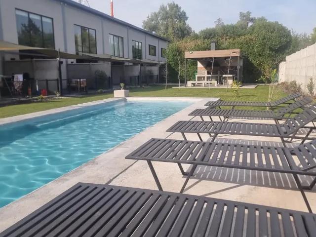 Loft En Arriendo De 2d/2b Cerca Puertas De Chicureo