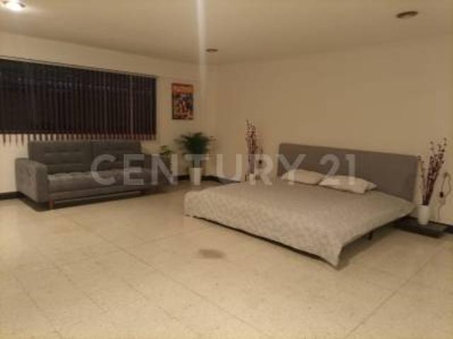 Loft en exclusivo Fraccionamiento Viveros de la Loma