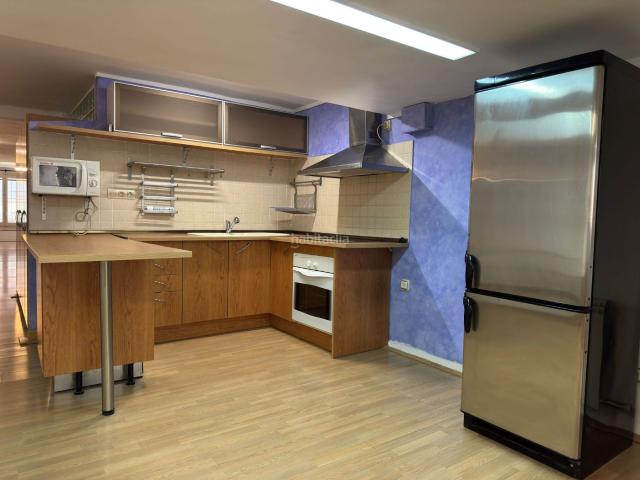 Loft en venta en Manresa, Escodines. DIRECTO DE PARTICULAR SIN INTERMEDIARIOS VENDO LOFT EN MANRESA. Lofts.