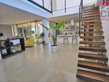 Loft en venta en Miajadas. REBAJADO DUPLEX DE DISEÑO TIPO LOFT, CON GRAN SALÓN, ESPACIOS ABIERTOS, TERRAZAS, MUY LUMINOSO, EN EL CENTRO DE MIAJADAS. Lofts.