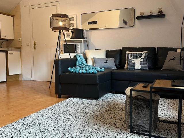 Loft en venta en Naut Aran, Baquèira. LOFT PIE PISTAS PISCINA, PARKING, LICENCIA TURISTICA Y GUARDAESQUI. Lofts Naut.