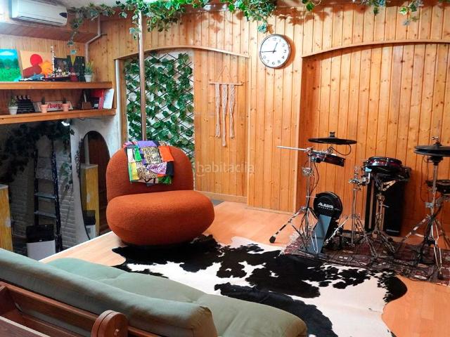 Estudio en venta en Barcelona, El Poble Sec Parc de Montjuïc. SIN CEDULA DE HABITABILIDAD, TRASTERO RESIDENCIAL. Estudios.