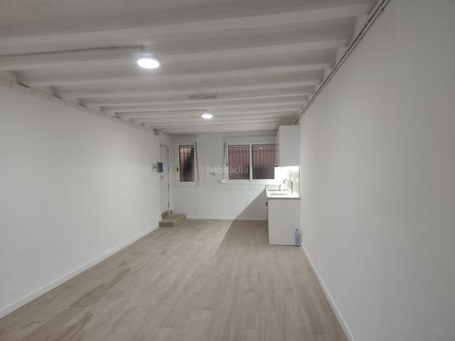 Loft en venta en Barcelona, Raval. EN VENTA FANTASTICO LOFT EN CARRER HOSPITAL. Lofts.