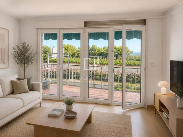 Loft en venta en Castelldefels, Bellamar. Ático luminoso a pocos pasos del mar en Bellamar. Lofts.
