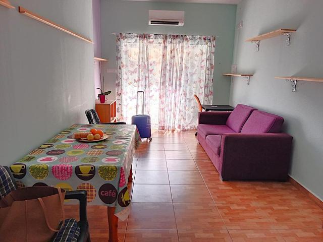 Loft en venta en Dénia, Centro Urbano. Loft local de un dormitorio en el centro de Denia. Lofts.