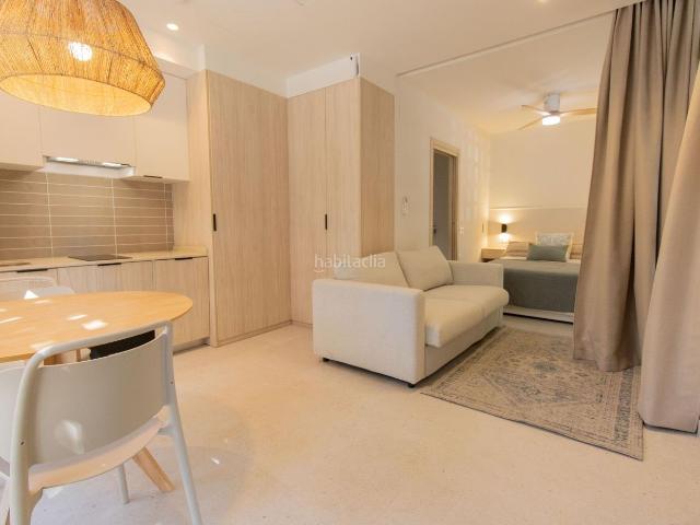 Loft en venta en Valencia, L´Amistat. VIVIENDA EN PLANTA BAJA C. DR. VICENTE PALLARÉS AV. BLASCO IBÁÑEZ. Lofts.