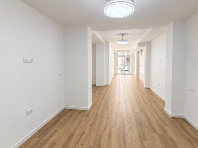 Loft en Venta en Viñuela Rescatado