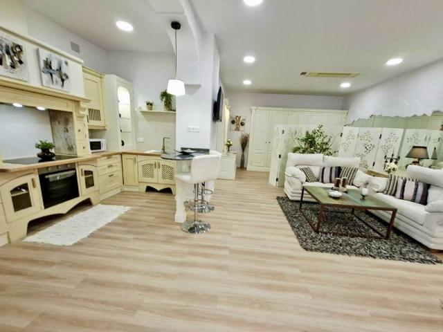 Loft en Venta en Viñuela Rescatado