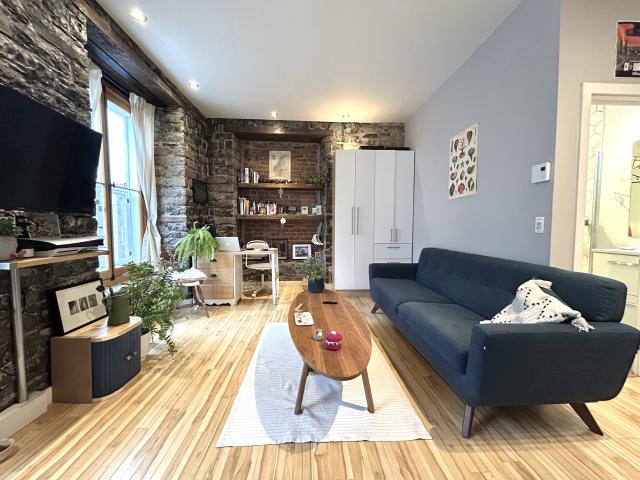 Loft studio entièrement meublé à louer Vieux Québec juillet 2026