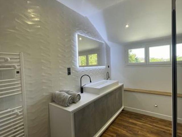Loft entièrement rénové de 200m2 en gardant son e