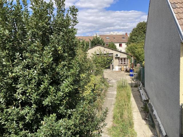 Loft F1 240m² Montreuil