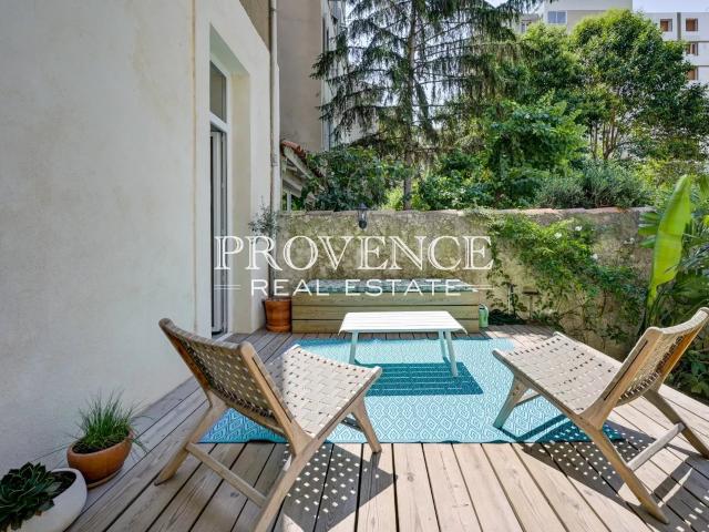 Loft familial avec jardin, piscine et dépendance