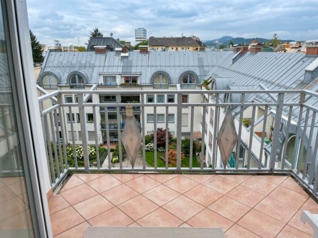 Loft Feeling! Stilvolle Dachgeschoßwohnung nahe Linzergasse – inklusive Modernisierung