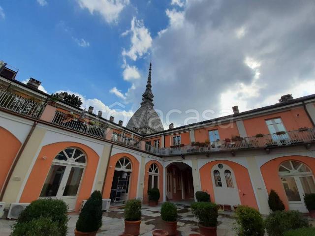 Loft in affitto a Torino via Gaudenzio Ferrari, 3, Giardini Reali
