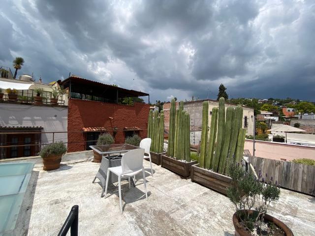 Loft in the heart of sma Available long term June 2027