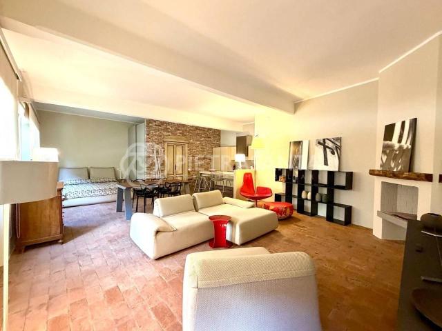 Loft in vendita a Camaiore