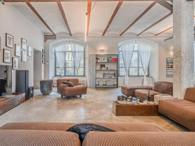 Loft in vendita a Milano, Milano Genova Romolo Solari 210m² Milano