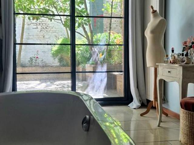 Loft industriel 350m² de surface habitable rare à la vente
