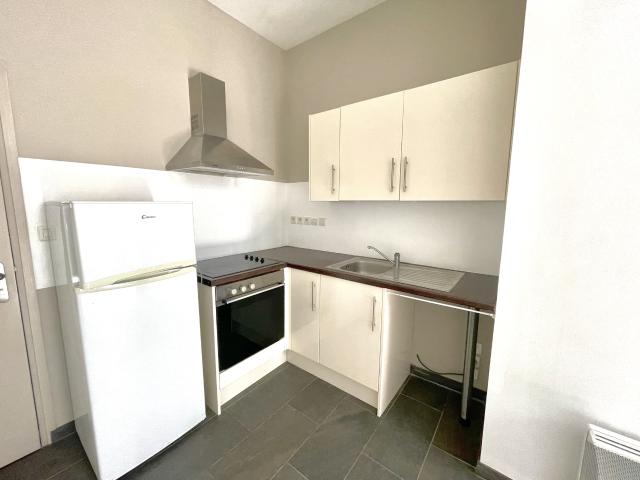 LOFT lumineux proche Gare et commerces