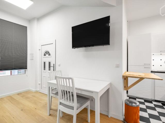 Loft Parterre Jugendstilhaus Riverside 65m2. City Appartement near bei the River Weser Schlachte Bremen Bremen Amsterdam Apartments for Rent