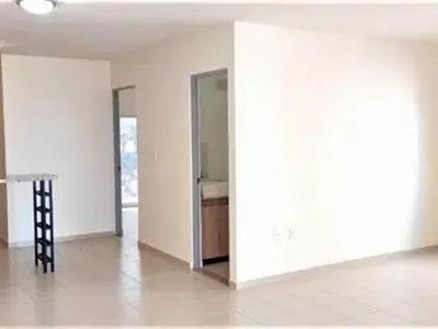 Loft Renta San pablo Privada Alberca PB 2 Rec 2 Baños Estudio Patio Persianas Lujo Gran Tamaño 100m2