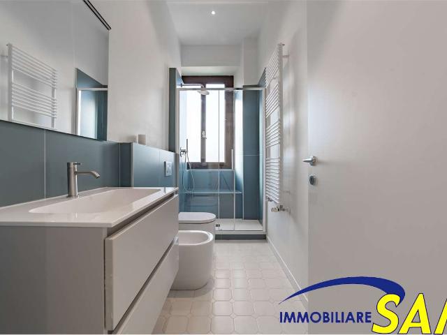 LOFT RISTRUTTURATO CON BALCONE VIA GIOTTO