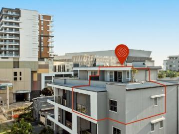 Loft Style Penthouse With Semi Exclusive Rooftop Terrace In Blue Chip Top Ryde Locale