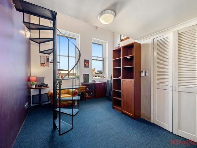 Loft Style Unit In The Heart Of Broadway