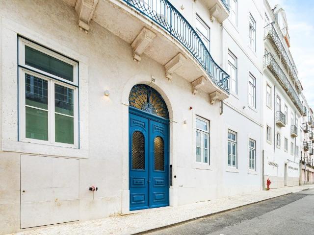 Loft T2 Exclusivo na Baixa de Lisboa junto à Avenida da Libe. 143m² Santo António