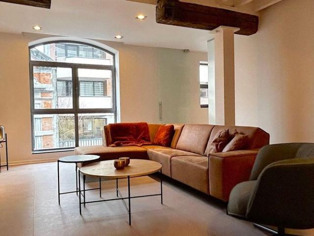 Loft te huur in Brussel voor € 1.825 met 1 slaapkamer