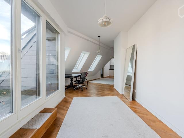 Loft über Berlin, Berlin Amsterdam Apartments for Rent