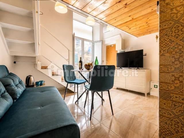 Loft Vico Teatro Nuovo 34, Quartieri Spagnoli, Napoli