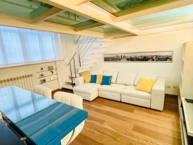 Loft via Altaguardia 14, Porta Romana Medaglie d'Oro, Milano