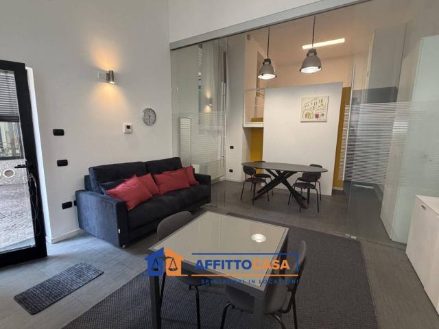 Loft via Andrea Salaino 7, Solari, Milano