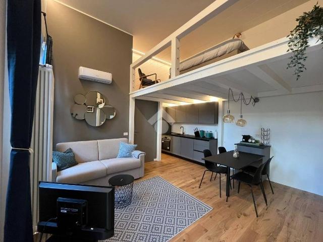 Loft via Carlo D'adda 1, Navigli Darsena, Milano