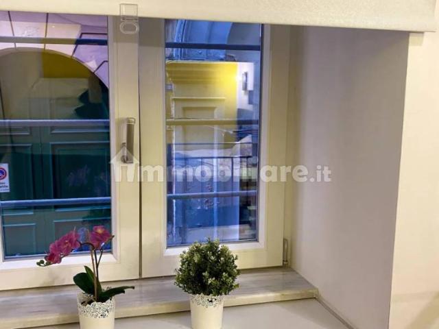 Loft via Giovanni Bausan 16, Chiaia, Napoli