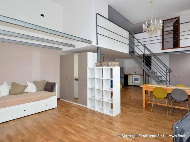 Loft via Segantini, Navigli Darsena, Milano