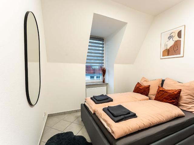 LOFT with Billiard Table and Ps4, Wuppertal Amsterdam Apartments for Rent