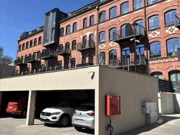 Loft 42 m2 2 pok. garaż, winda i piwnica