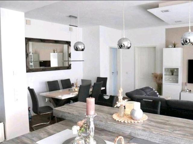 Loft 4,5 Zimmer Wohnung in Eislingen Aufzug Stellplatz Garagen