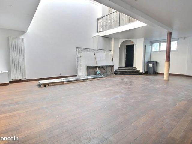 Loft 4 pièces 158 m²