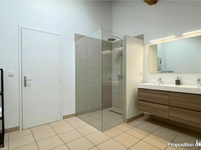 Loft 4 pièces 135 m²