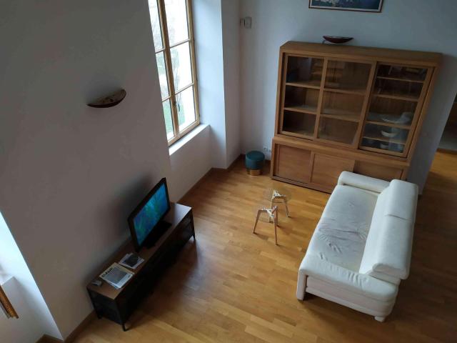Loft 87 m2 meublé caserne de Bonne