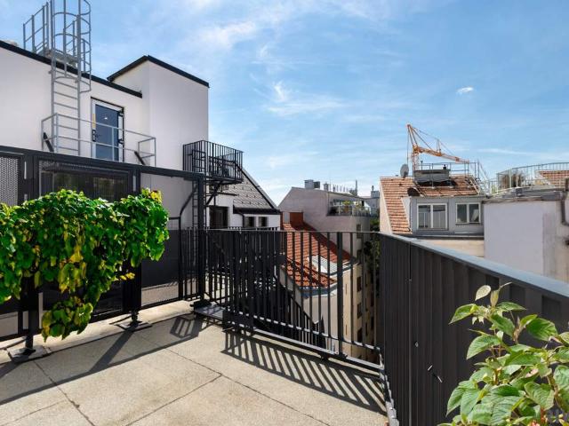 LOFTARTIGE NEUBAUWOHNUNG MIT BALKON UND DACHTERRASSE II ERSTBEZUG II NÄHE SIEBENBRUNNENPLATZ II HÖGELMÜLLERGASSE 12